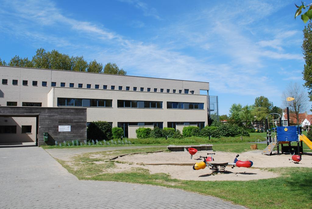 Jeugdherberg De Peerdevisser オーストダインケルケ エクステリア 写真